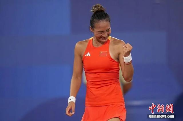 通过回顾其 通过回顾其