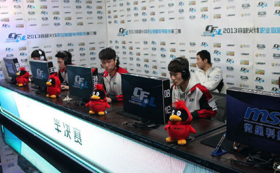 队的比赛里 队的比赛里