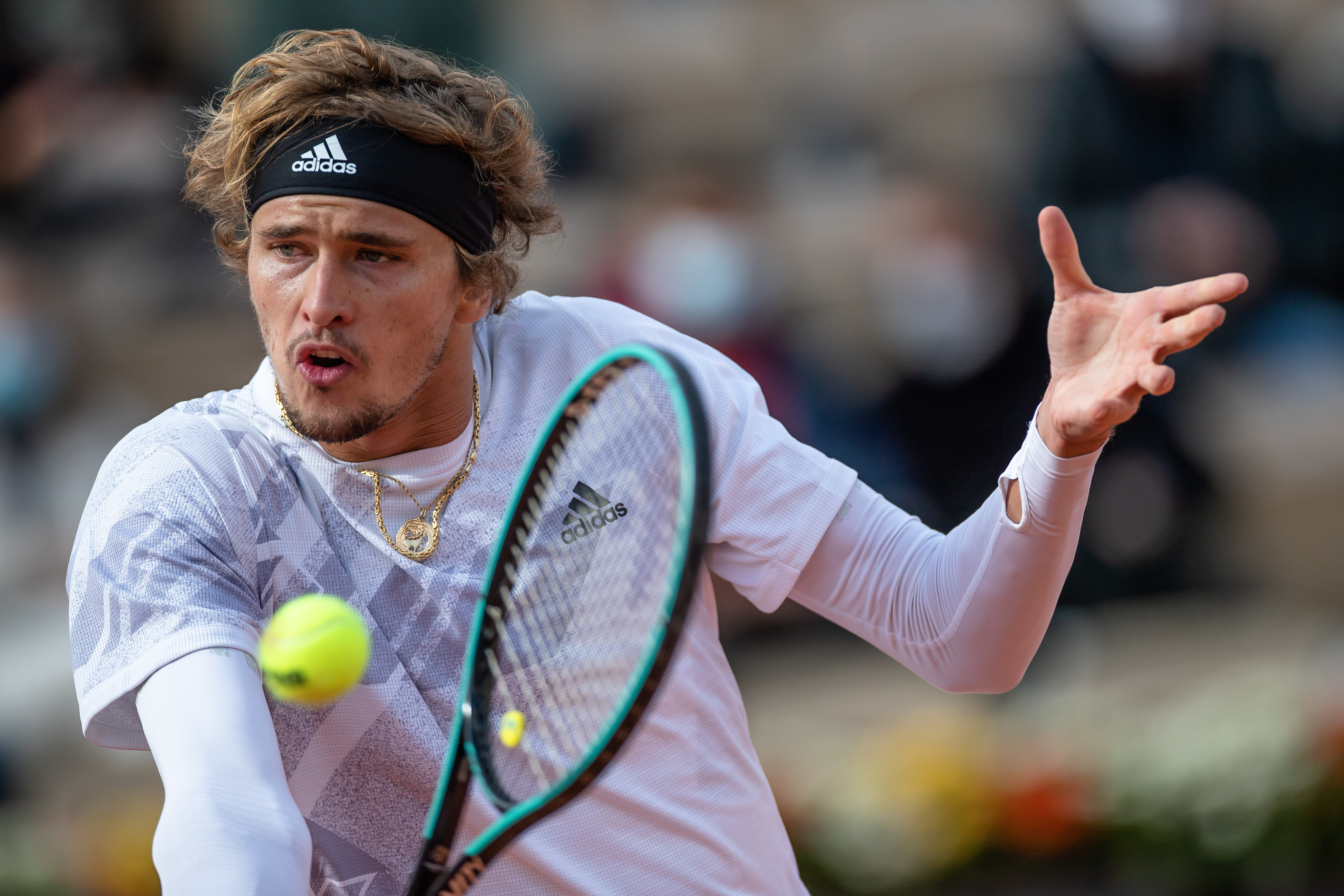 用简单强势 用简单强势